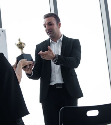 chief-trophy-to-women-employees-2024-10-18-13-20-32-utc